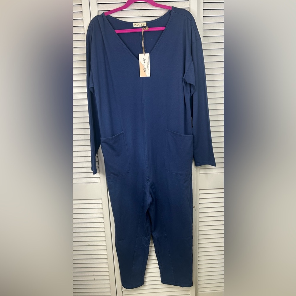 New Im Navy Blue Long-Sleeve Jumpsuit with Front Pockets Size L